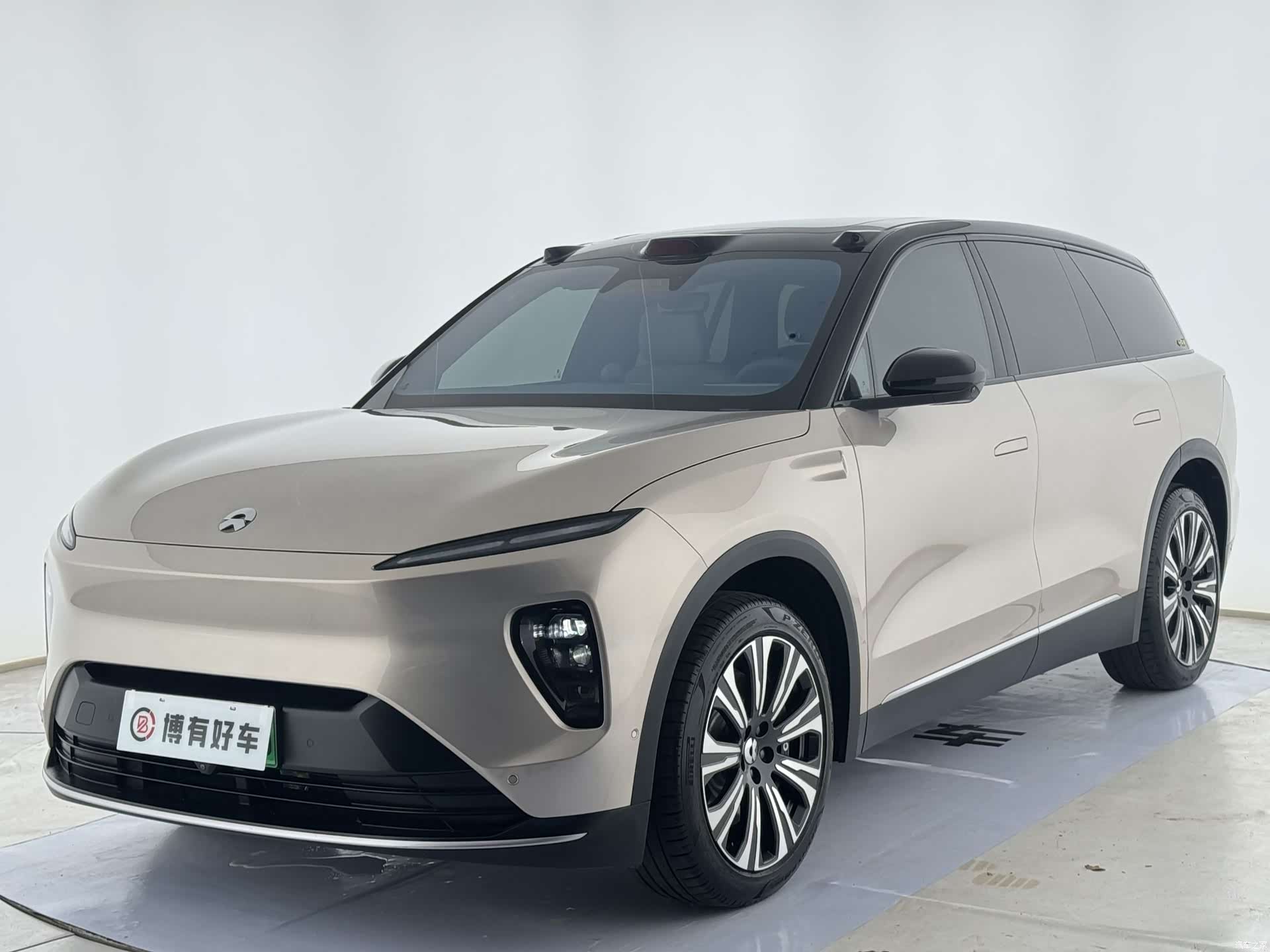 NIO ES8, 2023 1