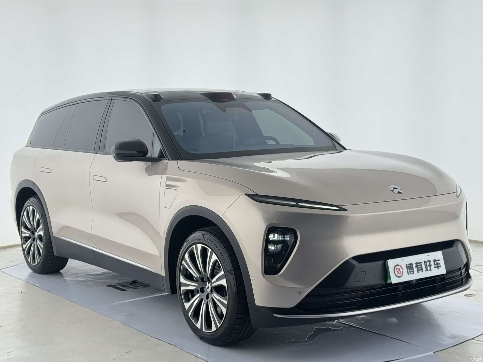 NIO ES8, 2023 9