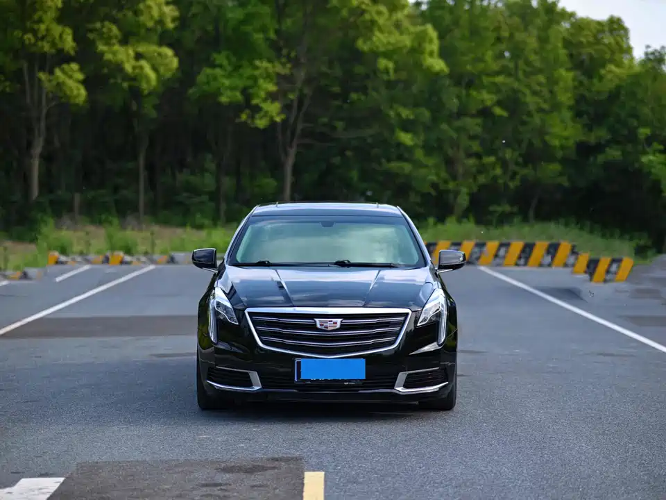 Cadillac XTS