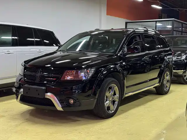 Dodge Kuwei 2017 — купить из Китая под заказ