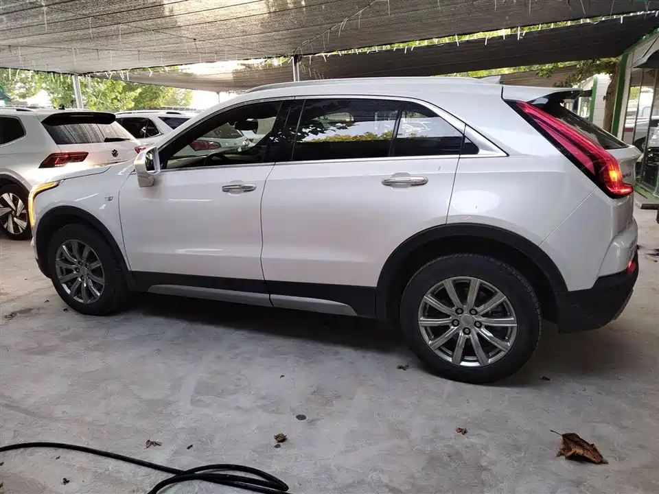 Cadillac XT4