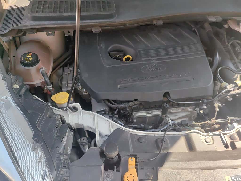 Ford Kuga, 2017 21