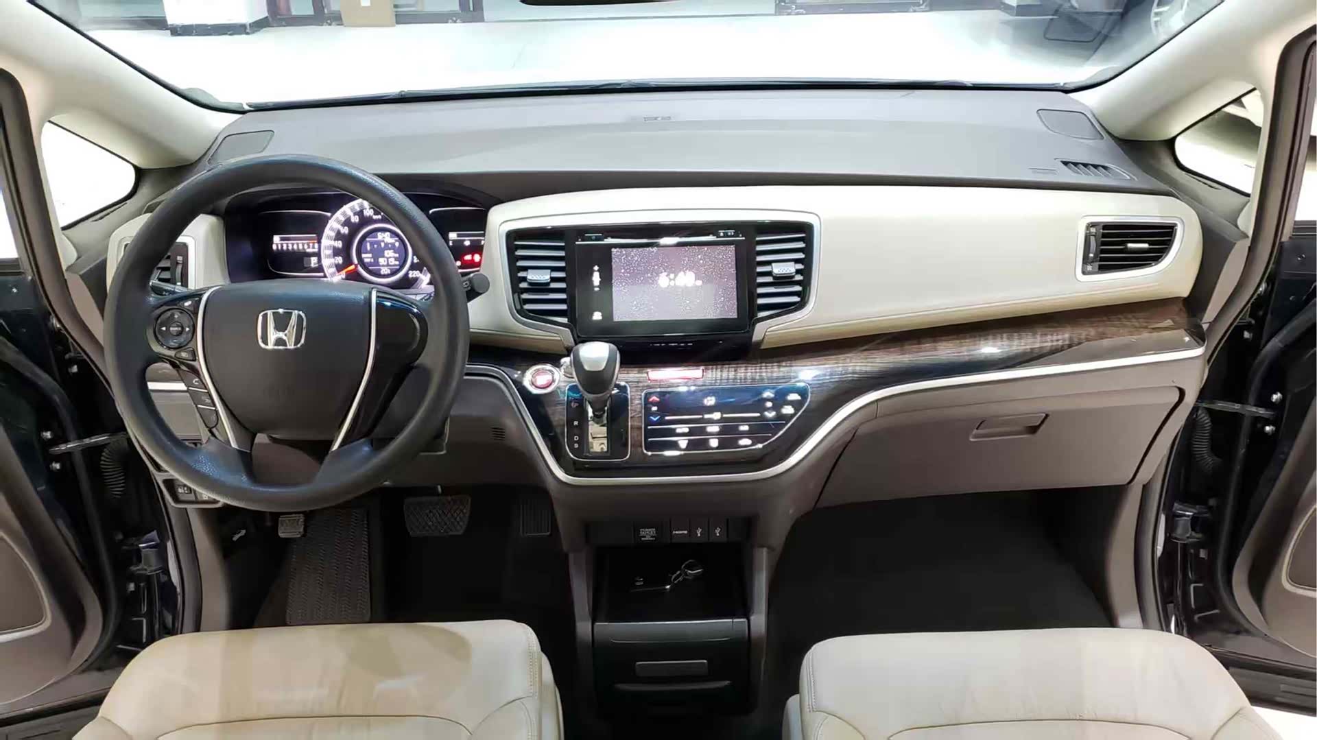 Honda Odyssey, 2016 все фото