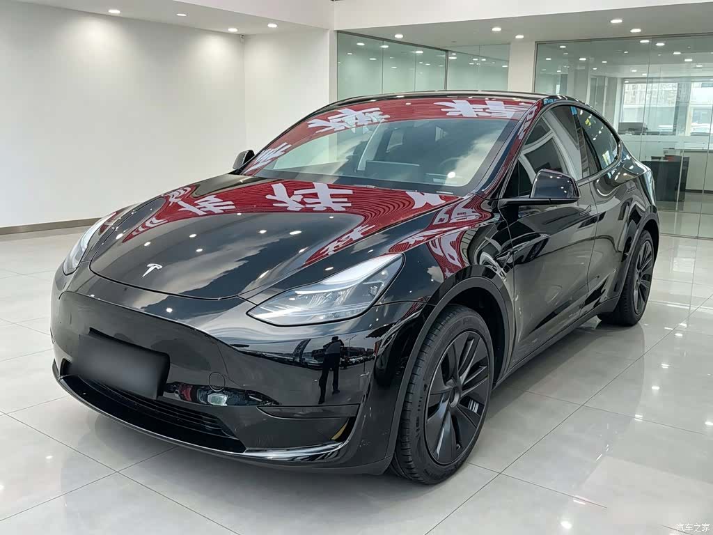 Tesla Model Y, 2024 1