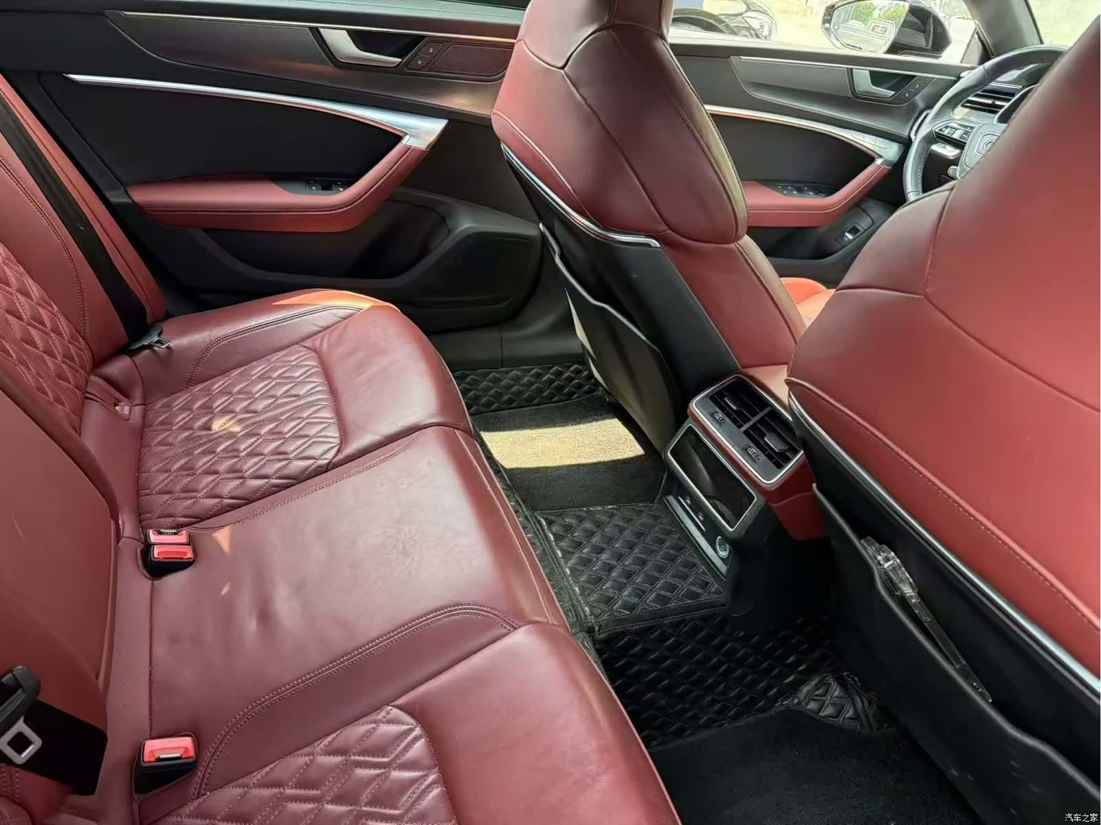 Audi A7L, 2024 3