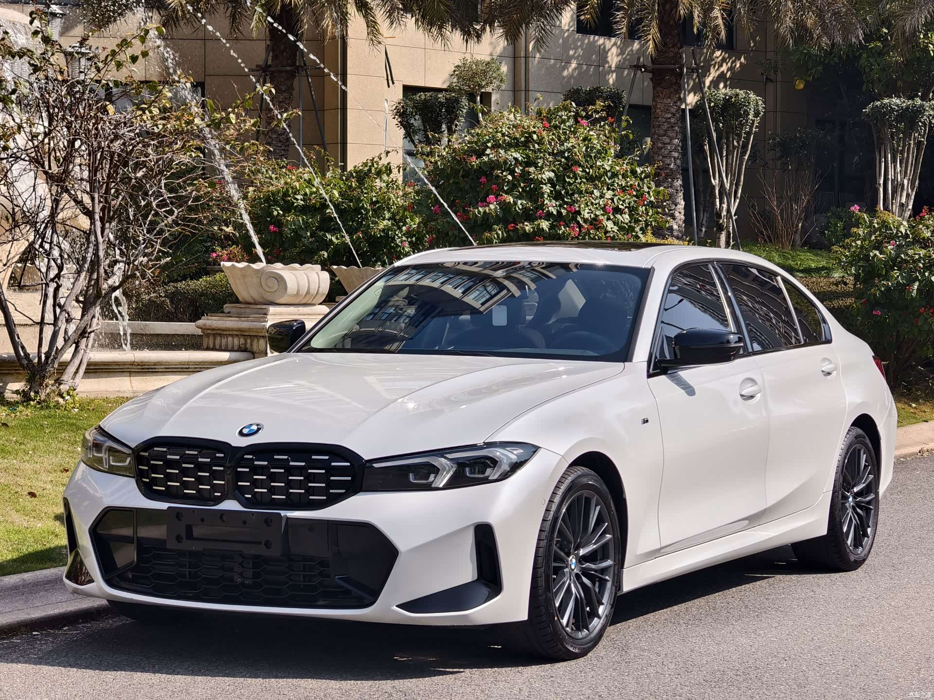 BMW 3 Series, 2023 1