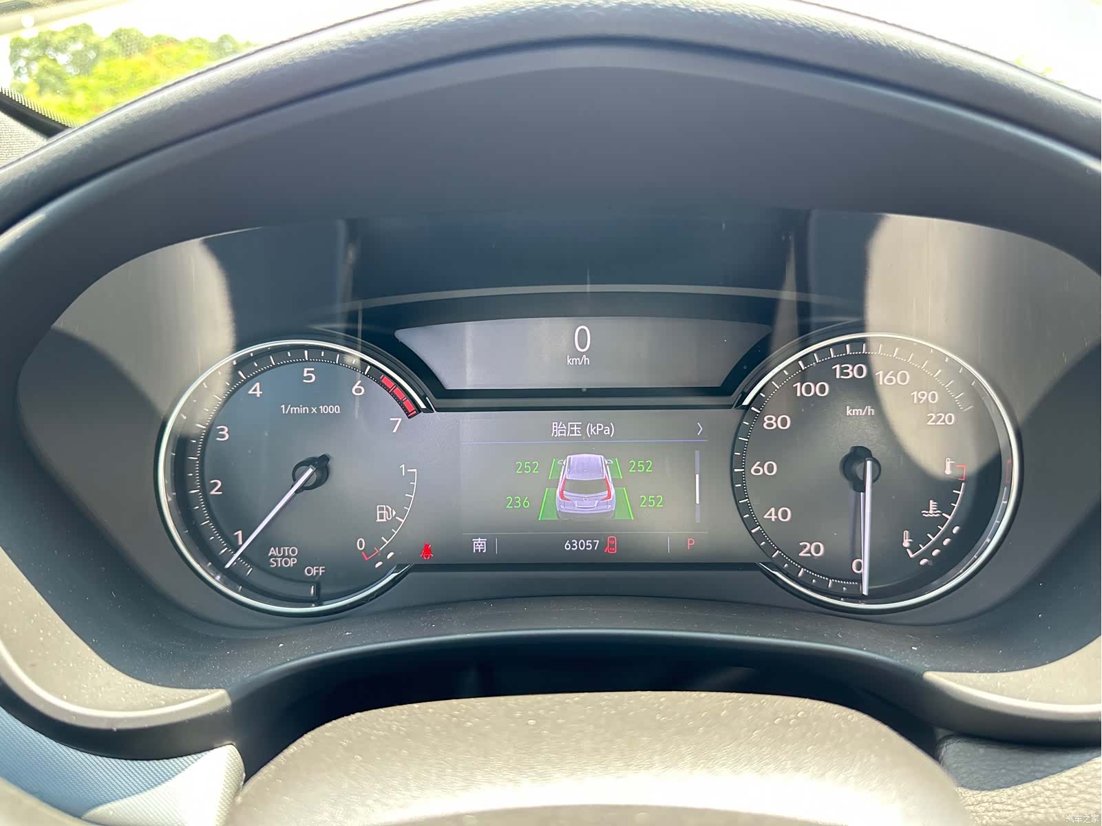 Cadillac XT4, 2021 16