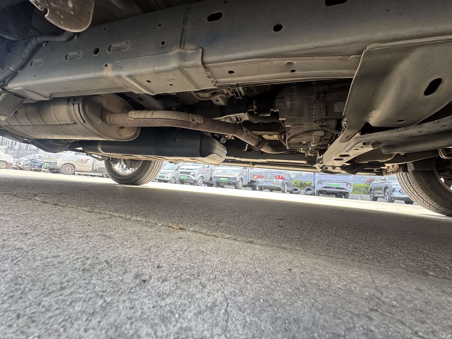 Maxus D90, 2018 16