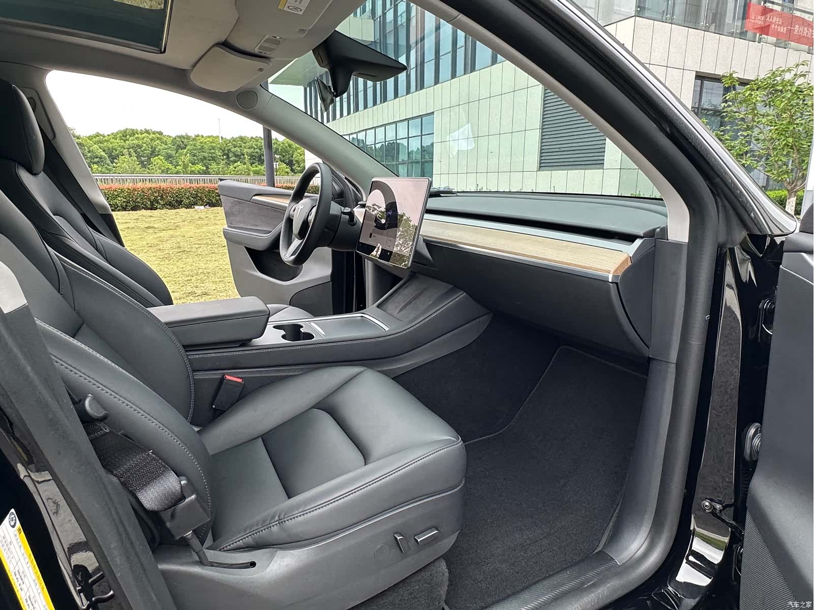 Tesla Model Y, 2022 8