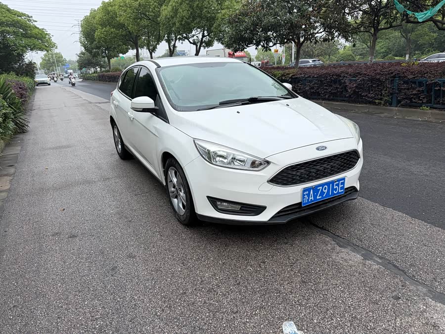 Ford Focus 2016, фото 3