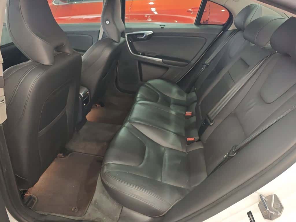 Volvo S60, 2017 13