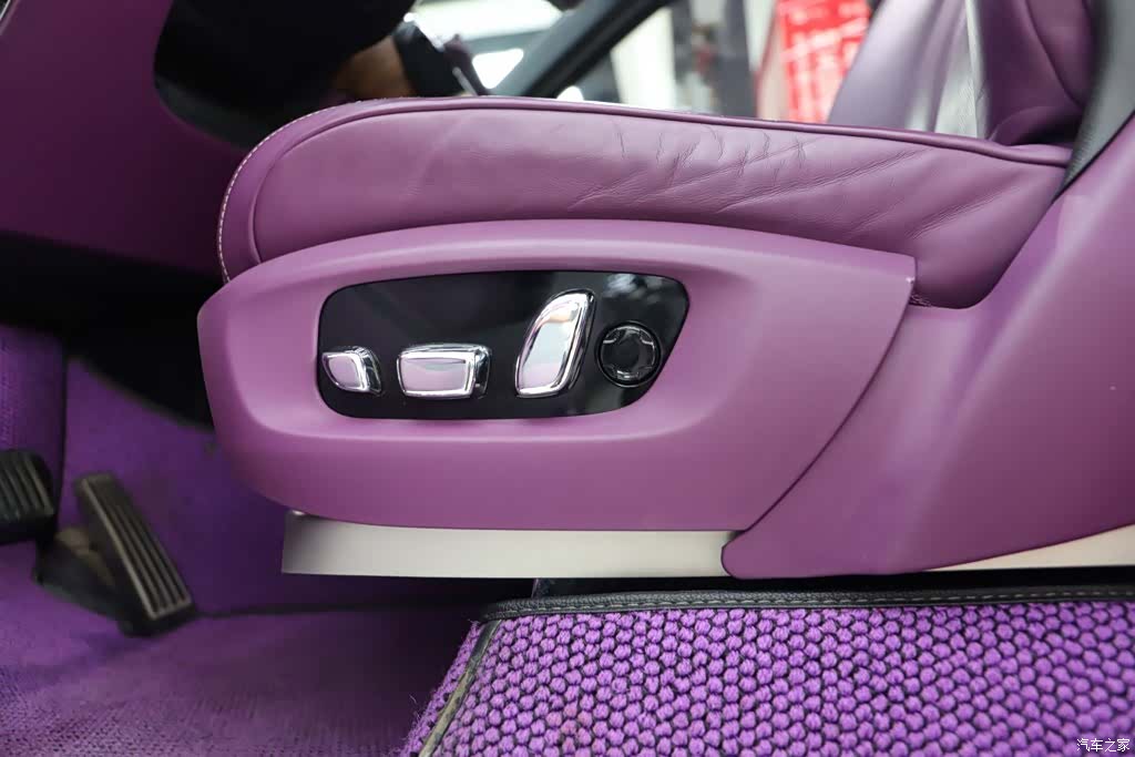 Rolls-Royce Cullinan, 2020 15