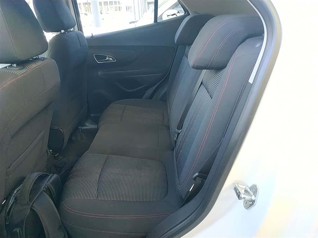 Buick Encore, 2015 14