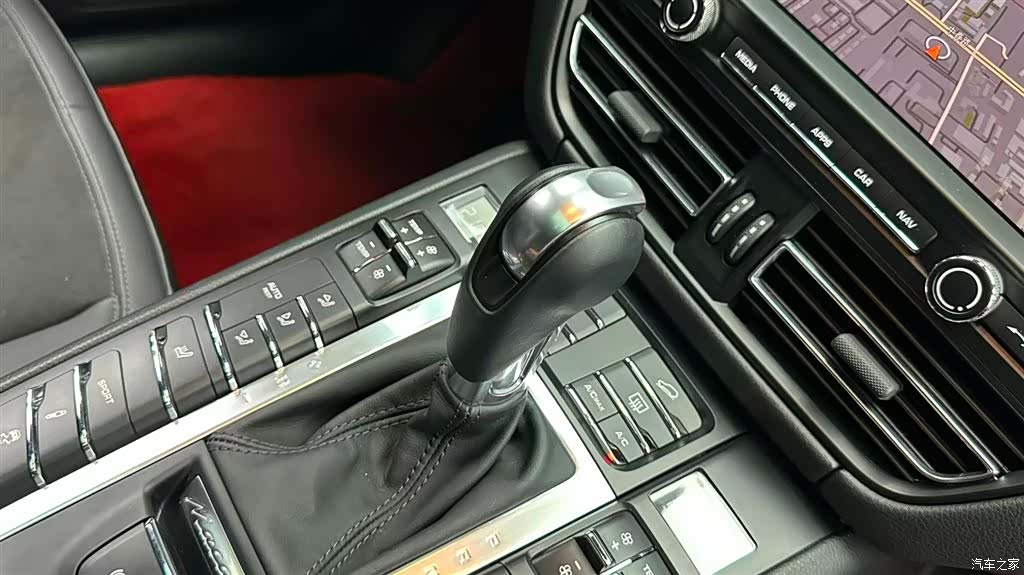 Porsche Macan, 2021 16