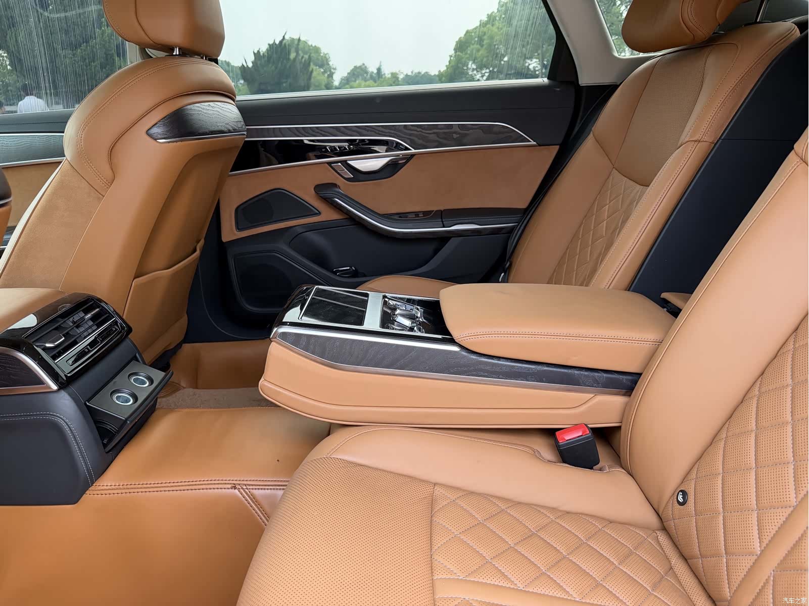Audi A8L, 2024 все фото