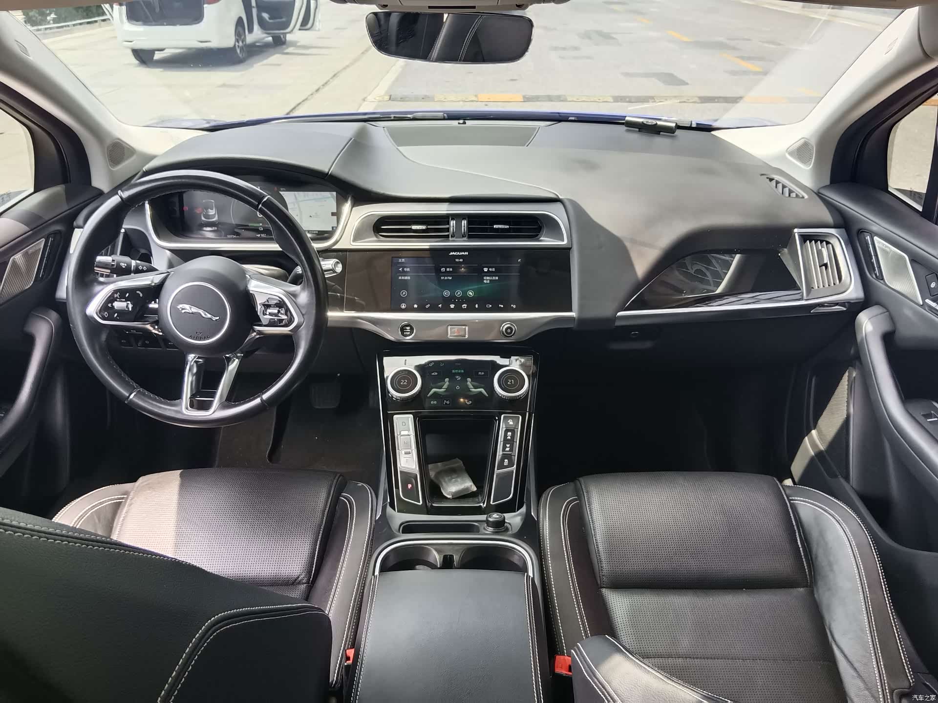 Jaguar I-PACE, 2020 11