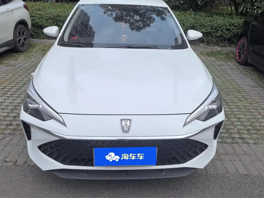 Roewe i5