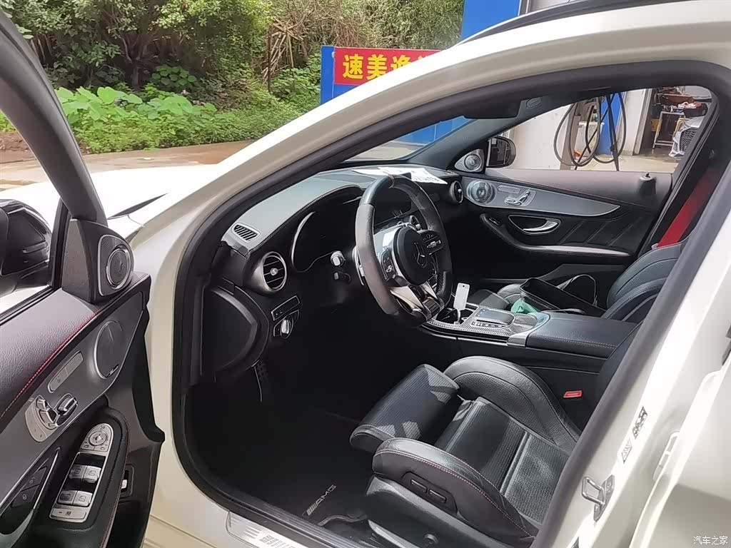 Mercedes-Benz C-Class, 2019 4