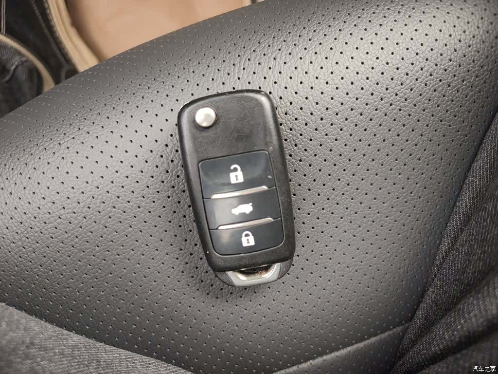 Changan CS15, 2016 17