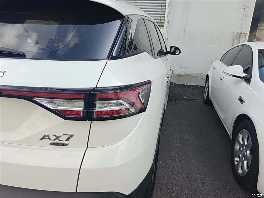 DongFeng AX7, 2019 8