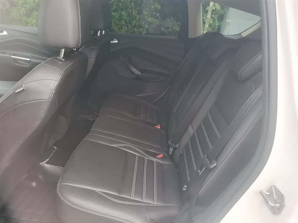 Ford Kuga, 2017 17