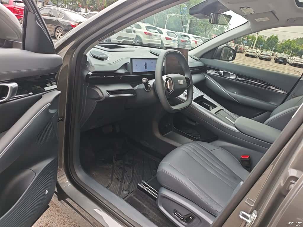 Geely Galaxy E5, 2026 16