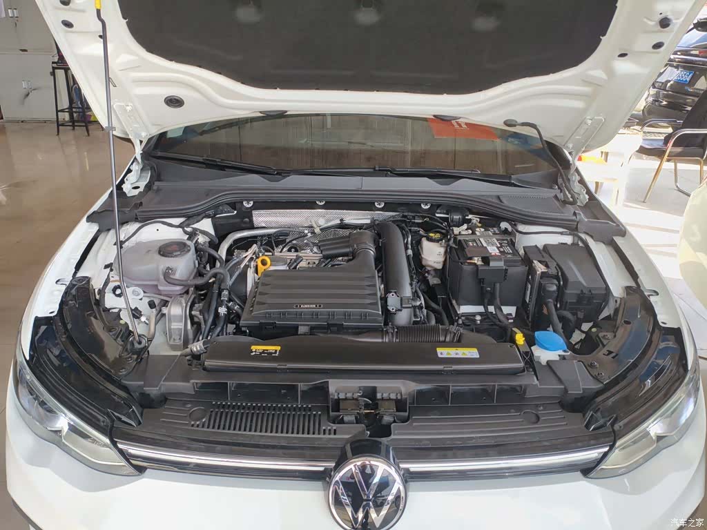 Volkswagen Golf, 2023 20