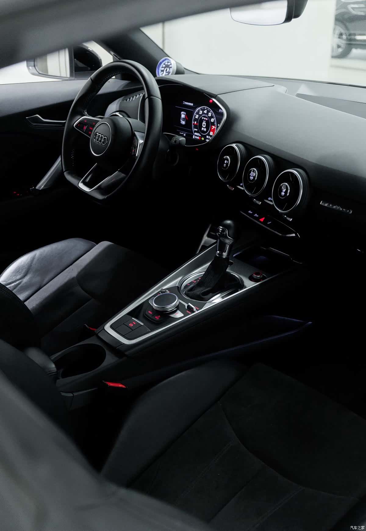 Audi TT, 2018 6