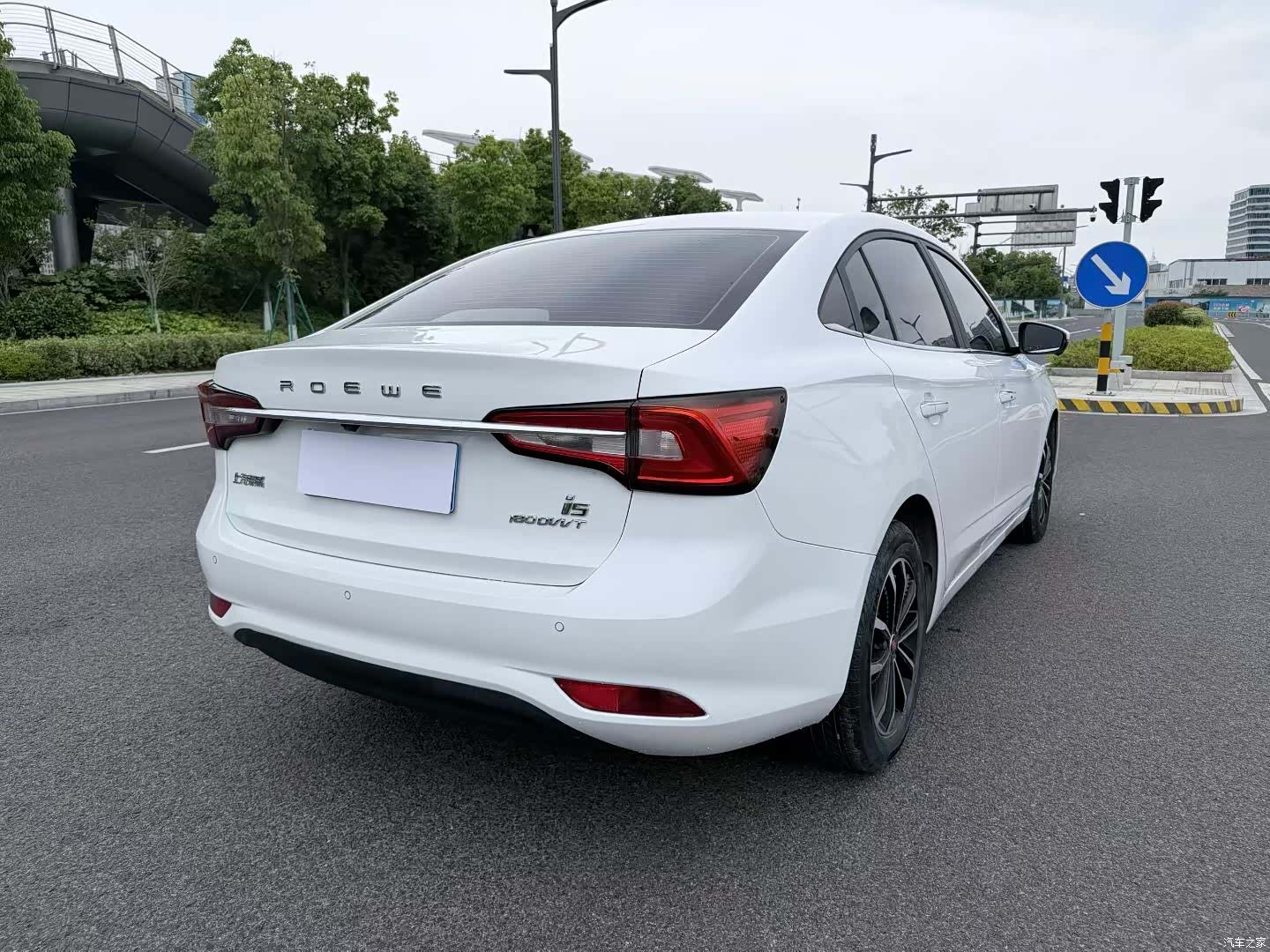 Roewe i5, 2021 9