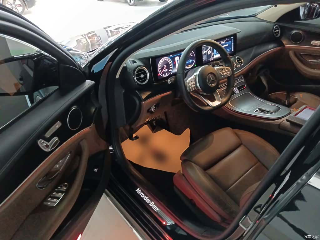Mercedes-Benz E-Class, 2019 12