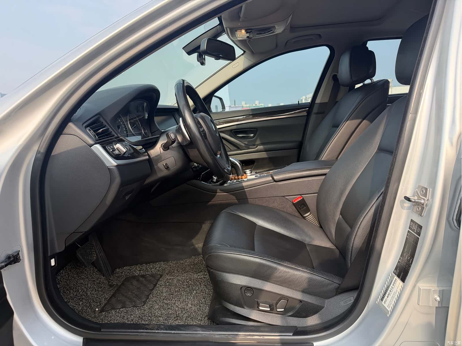 BMW 5 Series, 2012 15