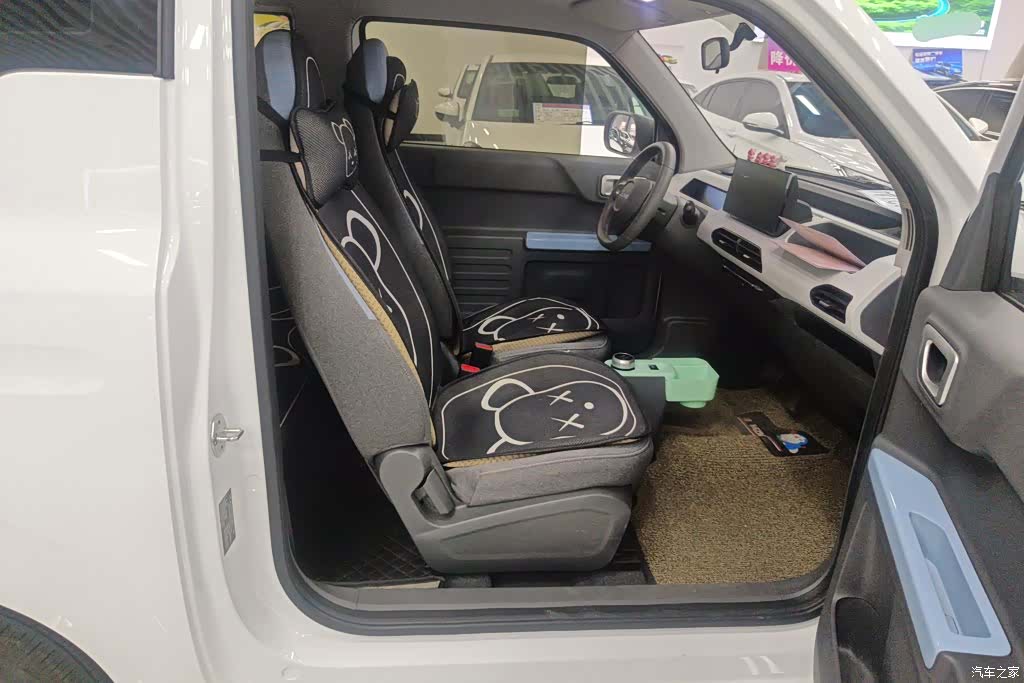 Geely Panda, 2025 8