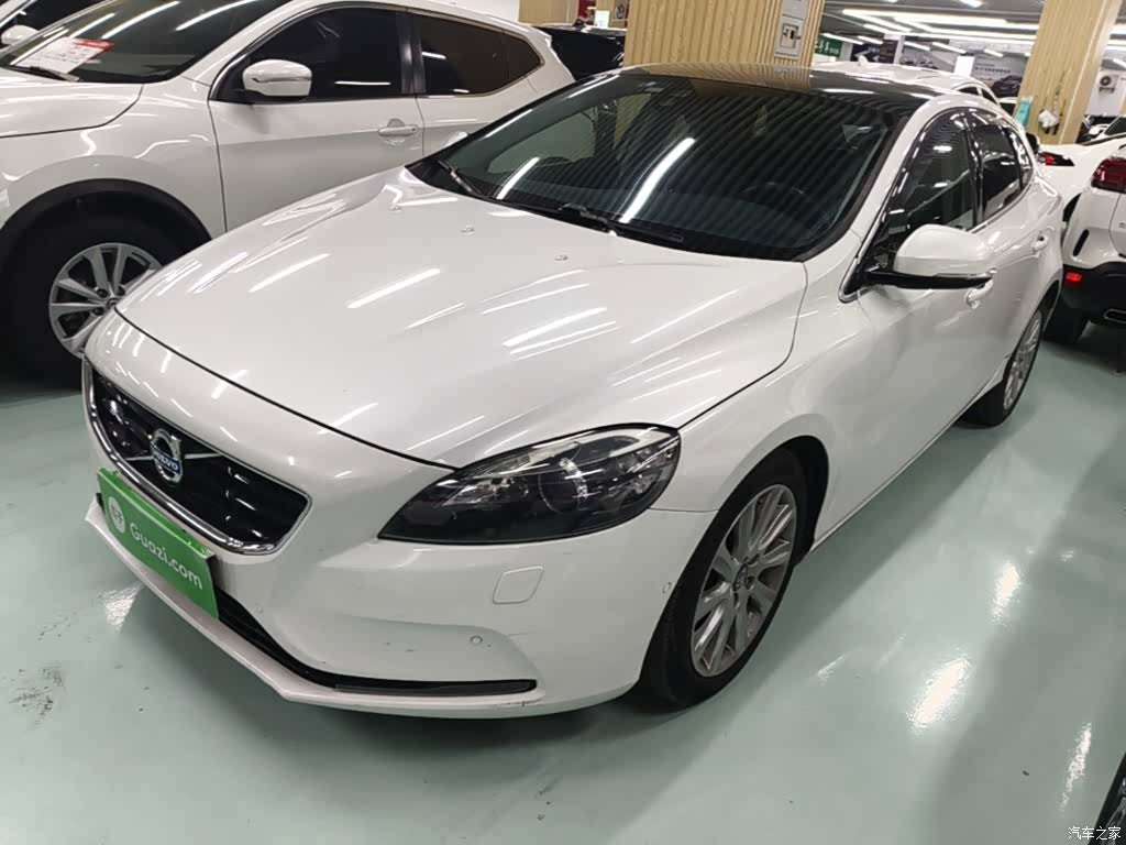 Volvo V40, 2014 2