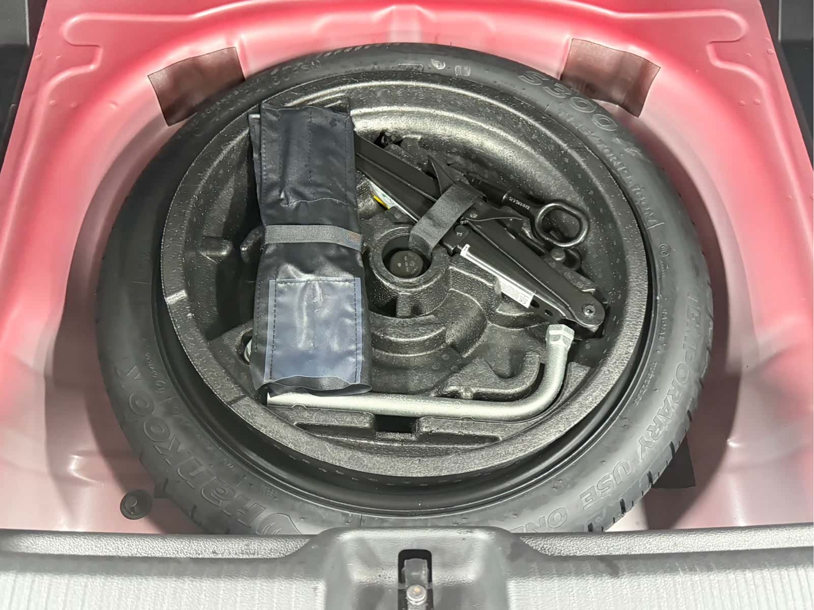 Audi Q2L, 2022 22