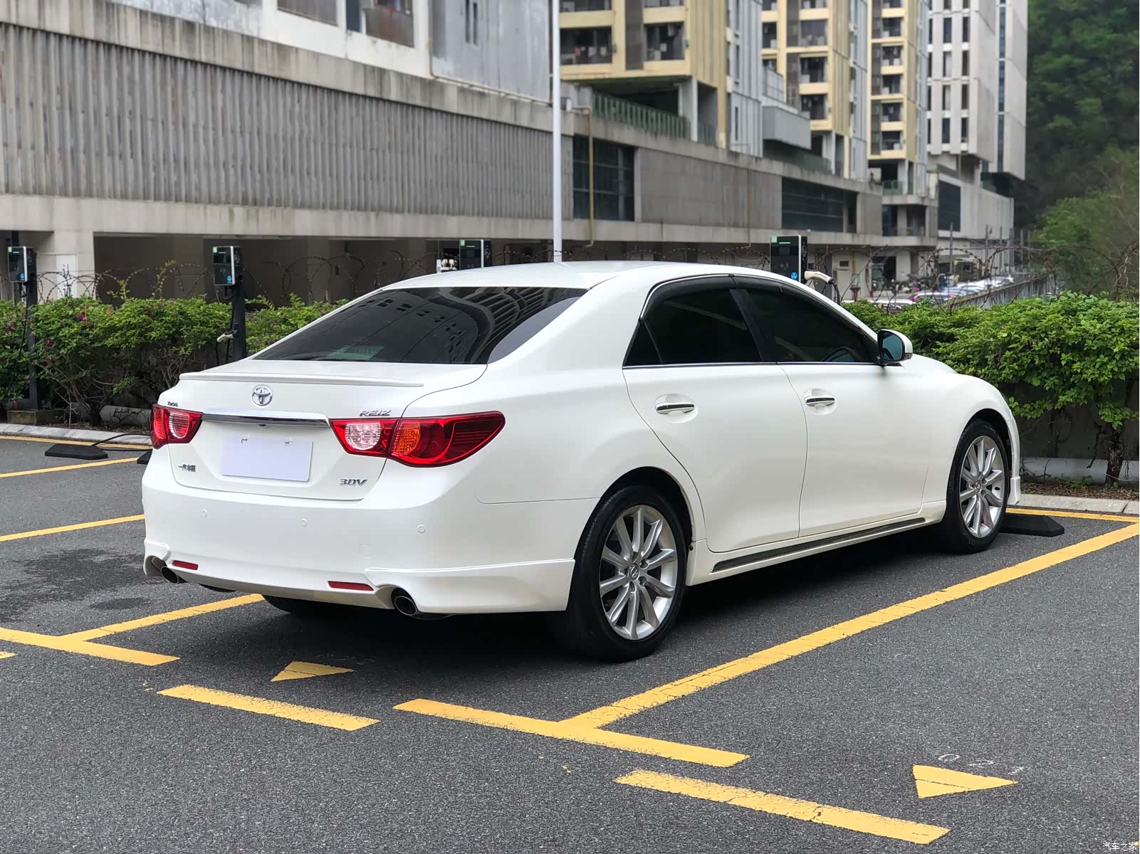 Toyota 3.0V, 2010 6