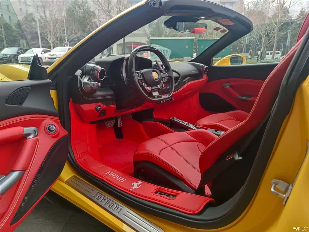 Ferrari F8, 2023 4