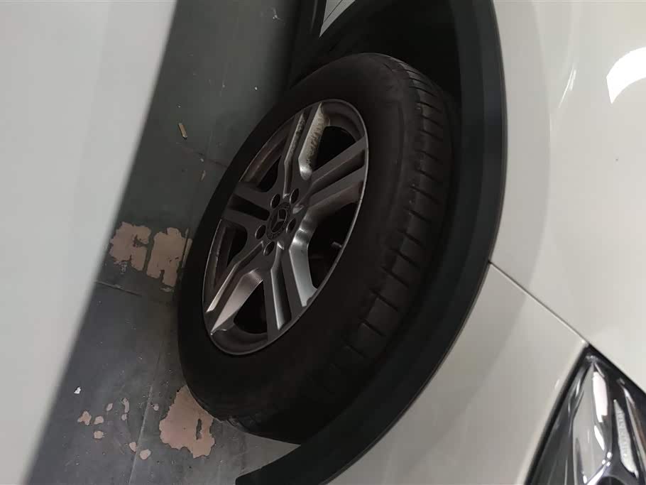 Mercedes-Benz GLA Mercedes-Benz GLA