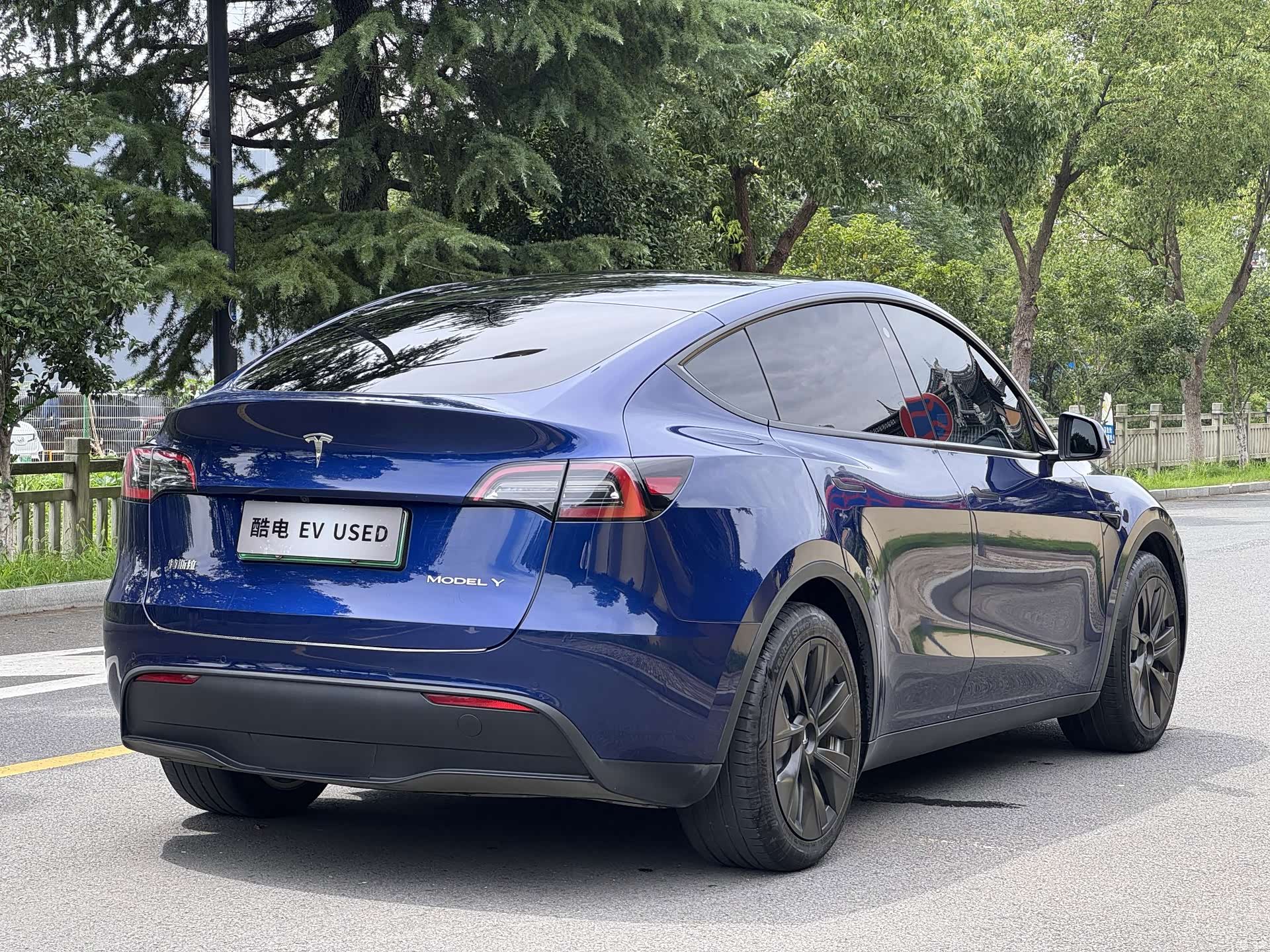 Tesla Model Y, 2022 все фото