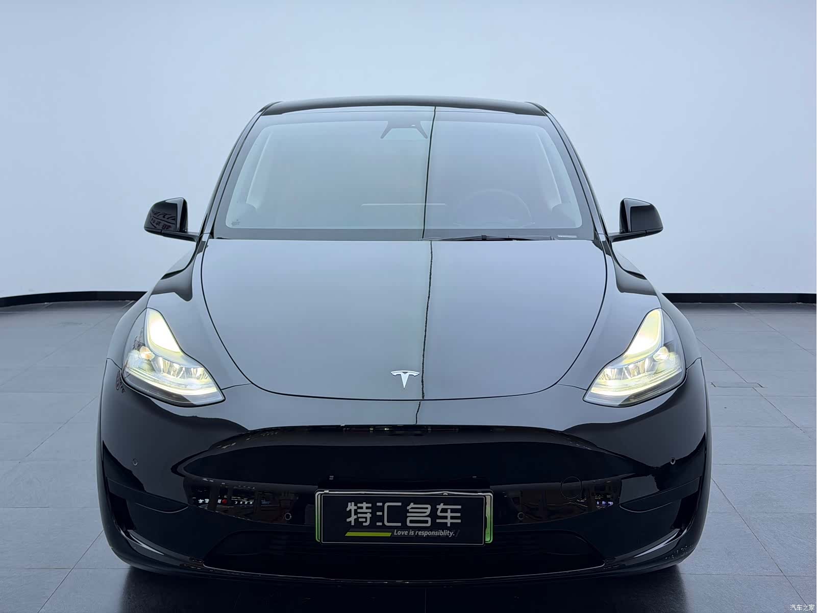 Tesla Model Y, 2022 2