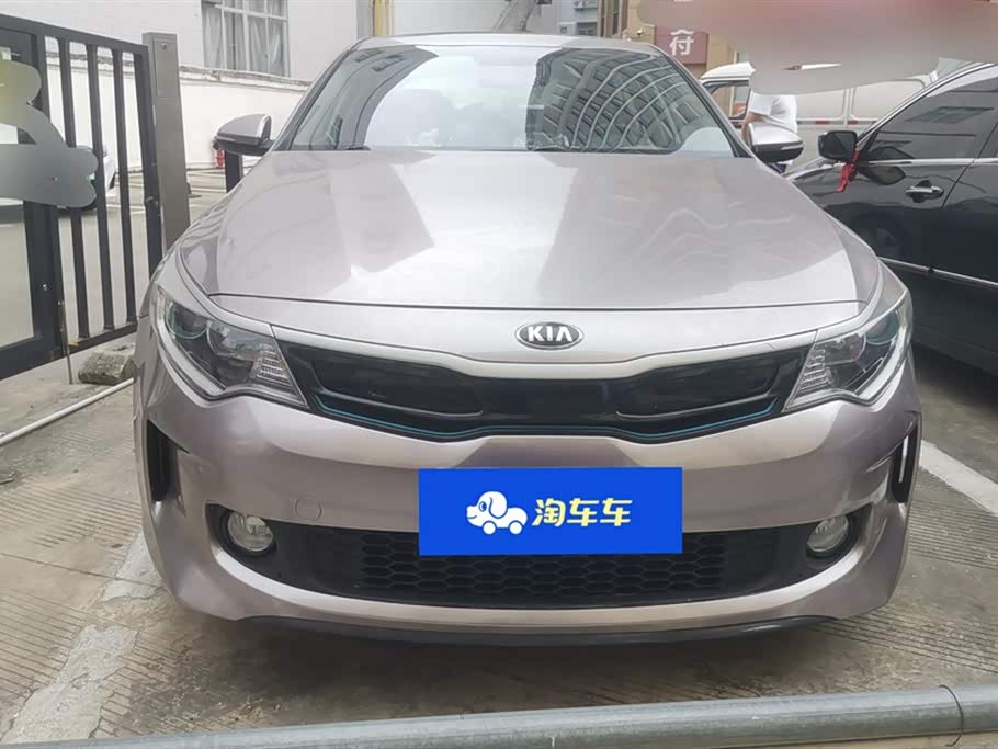 Kia K5 Kia K5