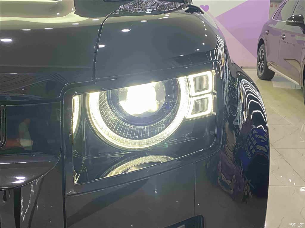 Land Rover Defender, 2022 4