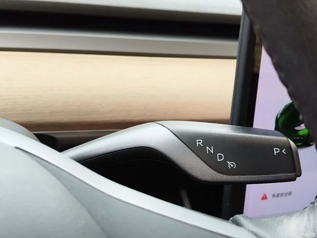 Tesla Model 3, 2020 14