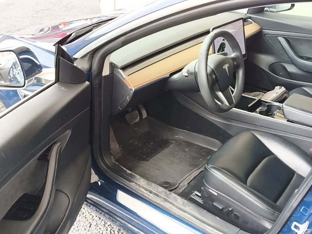 Tesla Model 3, 2020 16