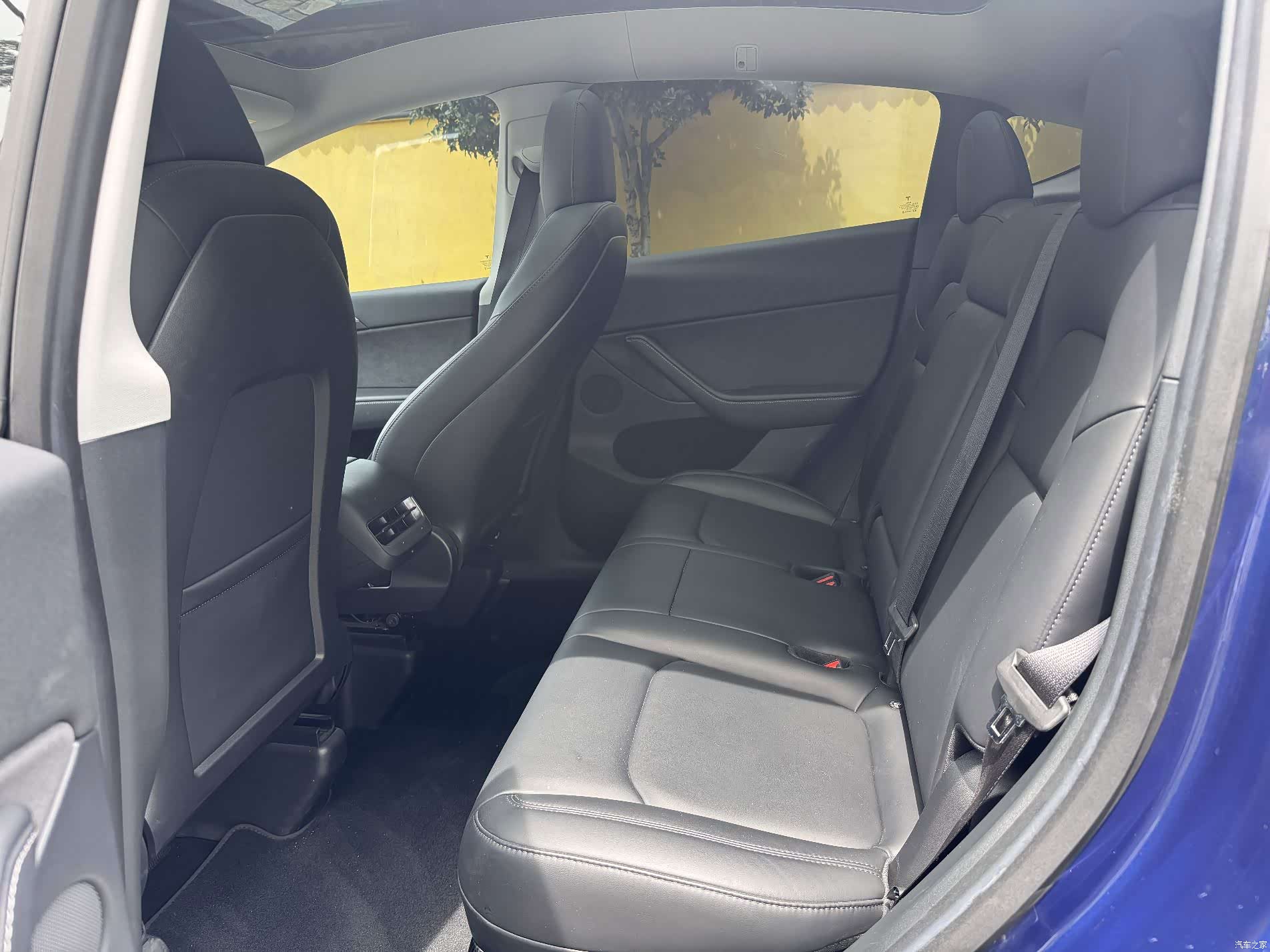 Tesla Model Y, 2022 9