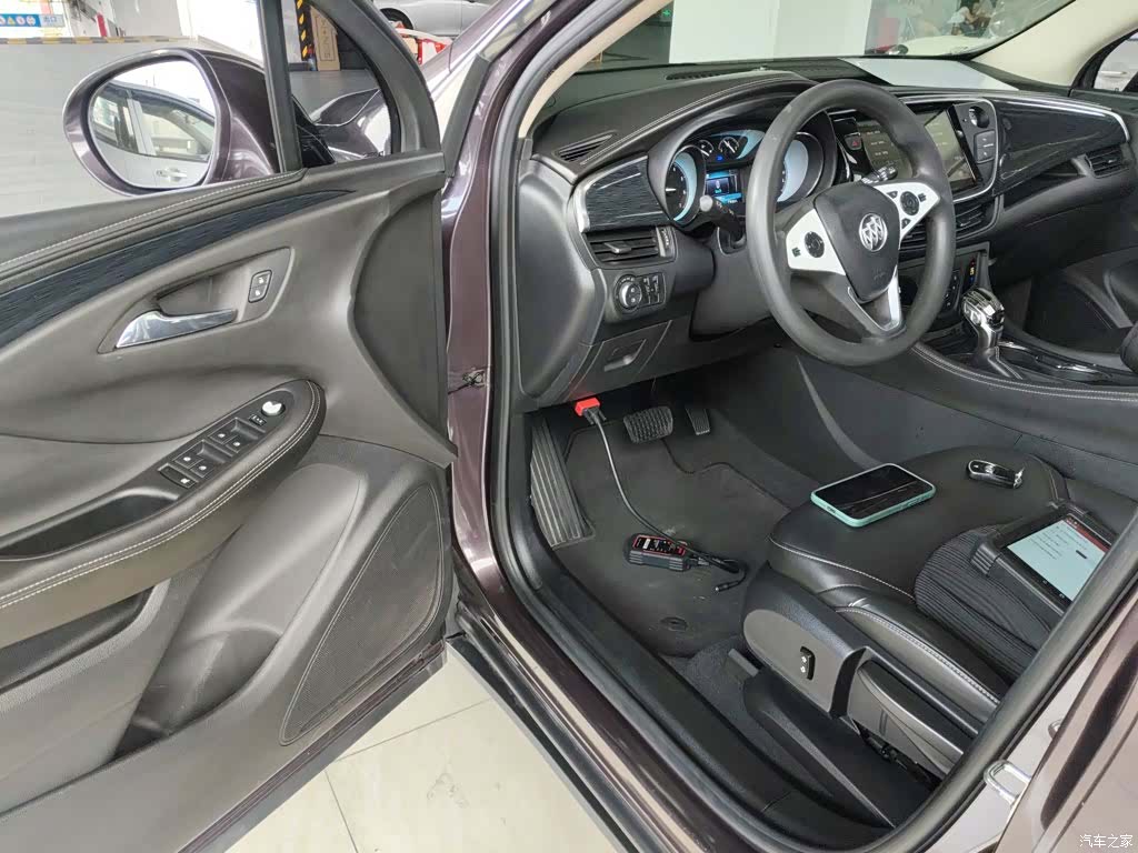 Buick Envision Plus, 2017 8