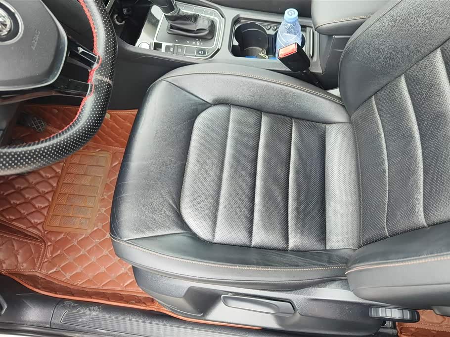 Volkswagen Golf*Jiayu Volkswagen Golf*Jiayu