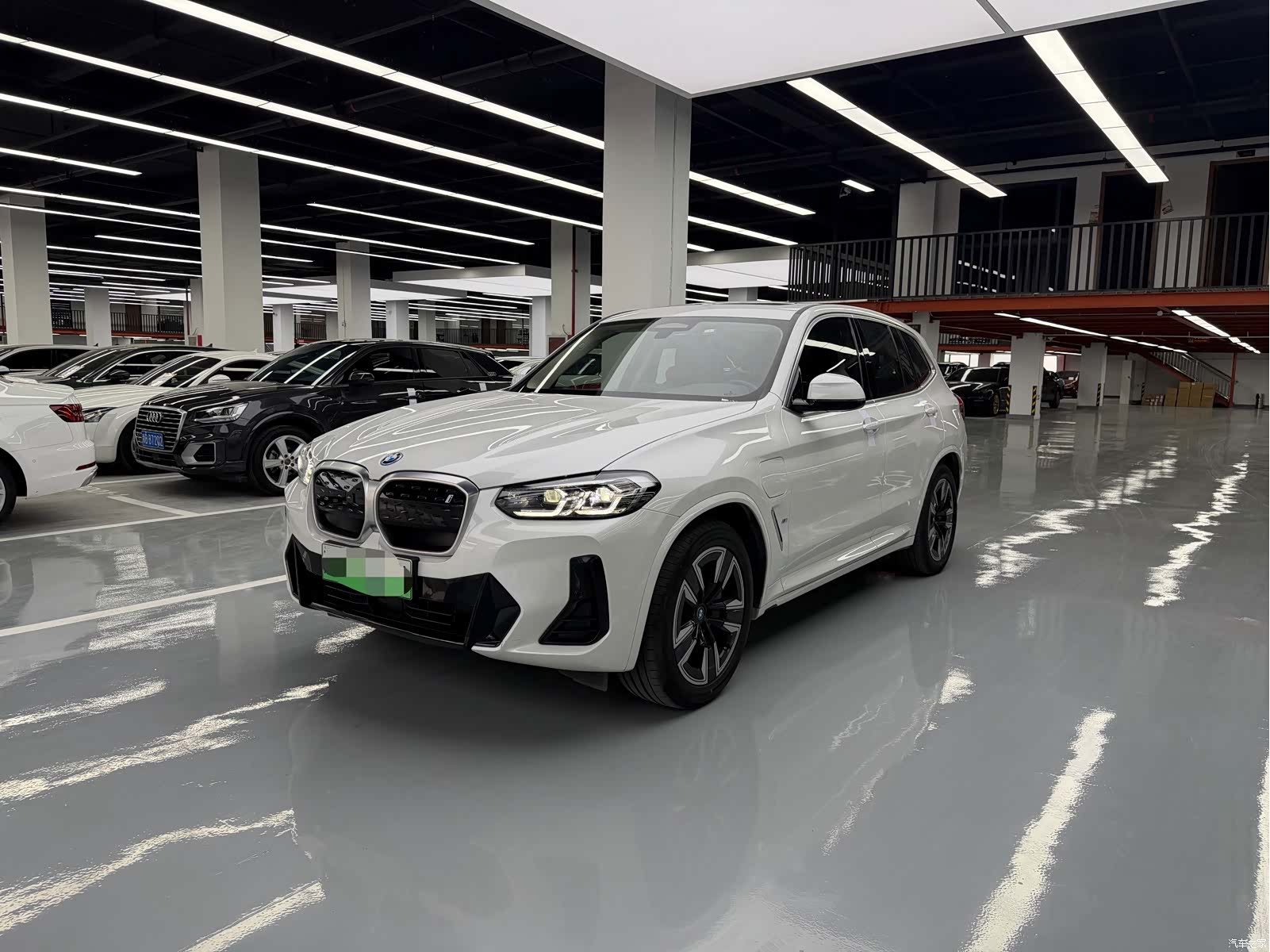 BMW iX3, 2023 1