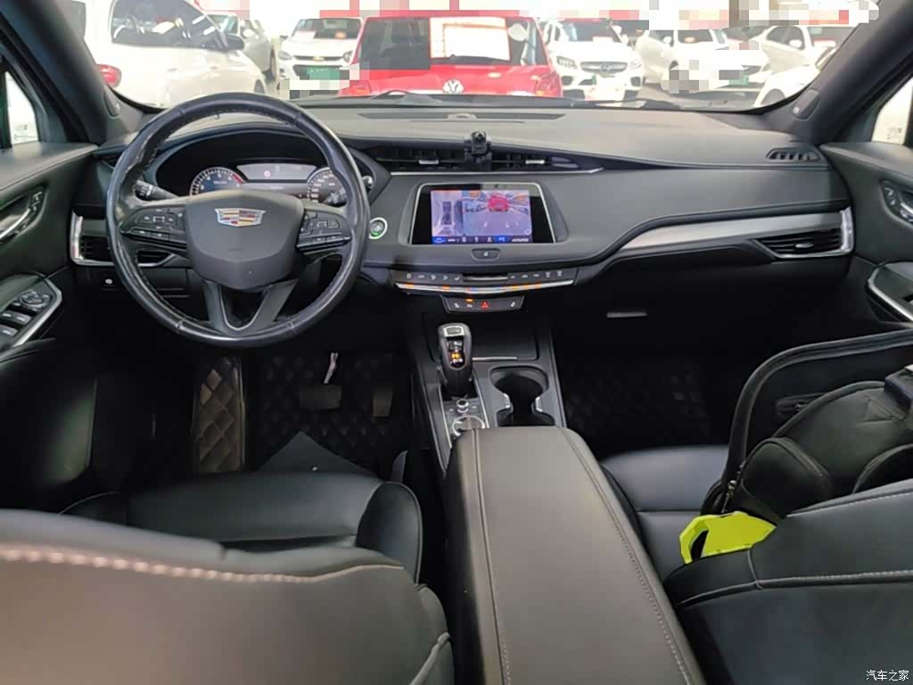 Cadillac XT4, 2019 10