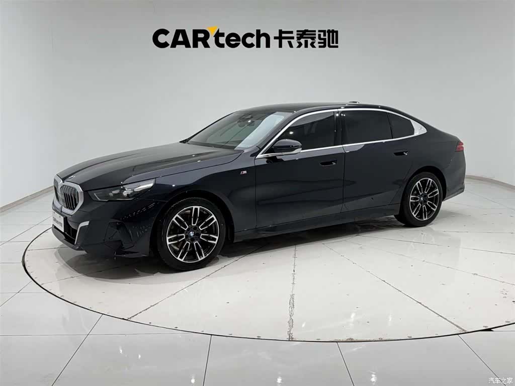 BMW 5 Series, 2025 1