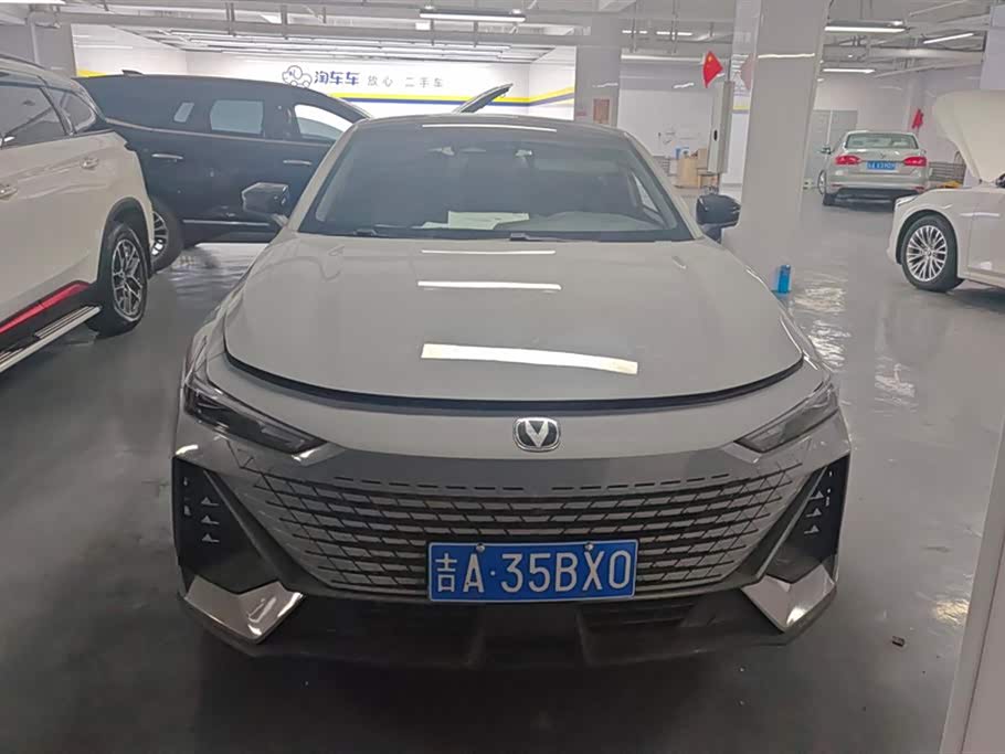 Changan UNI-V Changan UNI-V